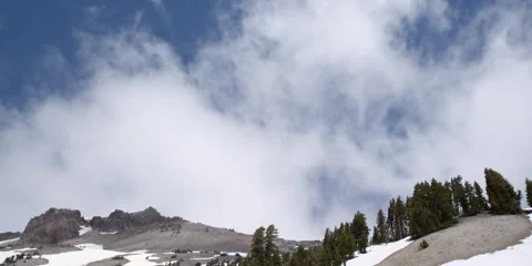 Time-lapse clouds over Mt. Lassen ridge in Lassen Volcanic National Park, Stock Footage 59104440