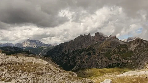 Time lapse clouds over rienz valley dolomites Vidéo 76827942