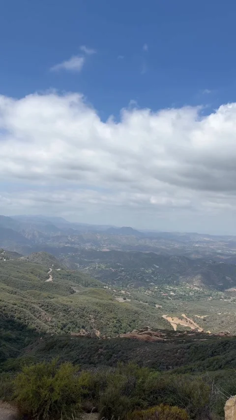 Time lapse of clouds over the Santa Monica Mountains Video stock 347319169