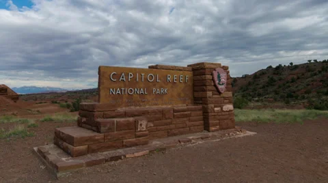 Time Lapse of Clouds passing over Capitol Reef National Park Sign 스톡 동영상 38915522