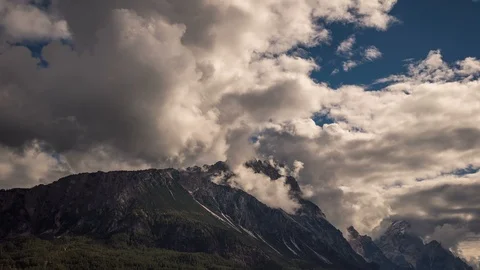 Time lapse of clouds passing over Monte Cristallo mountain peaks. Stock Footage 104032536