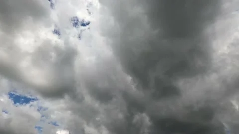 Time lapse clouds in the sky Video stock 217438058