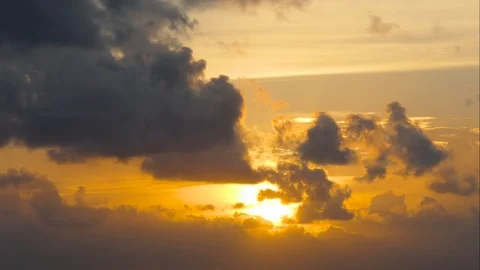 Time Lapse  Clouds slide at sunset time. Stock-Footage 95834663