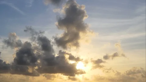 Time Lapse  Clouds slide at sunset time. 库存影片 95835665