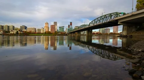 Time Lapse of Clouds with Water Reflection Over Portland OR one Autumn Day 4k 動画素材 56618415