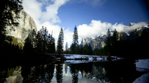 Time Lapse, Clouds in Yosemite Valley Video stock 689604