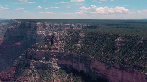 Time Lapse Cloudscape over cliff Horseshoe Bend in Page of Arizona 4K United Stock-Footage 336577681