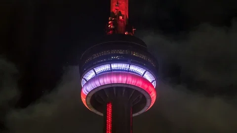 Time Lapse: CN Tower Lights at Night Stockbeeldmateriaal 86867998