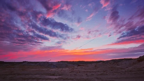 Time lapse of a coal mining at an open pit at sunset. Coal mine in Russia Video stock 123031934