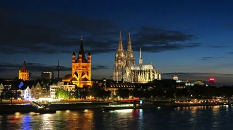 Time lapse of Cologne at night, Germany 스톡 동영상 51376724