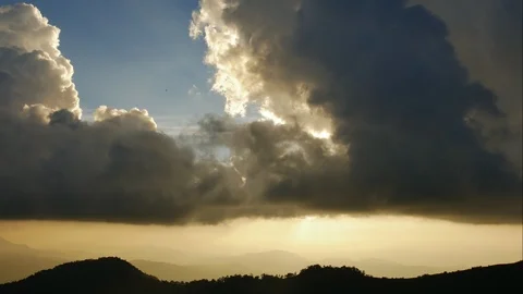 Time Lapse of Colorful dramatic sky with cloud at sunset.Sky with sun background Stock Footage 95539907
