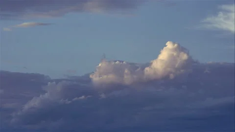 Time-lapse of Colorful dramatic sky on the landscape of after sunset 스톡 동영상 158354730