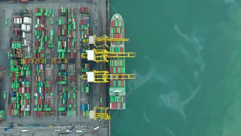 Time lapse Container ship in export and import business and logistics. Stock Footage 132403608