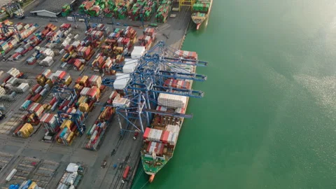 Time lapse Container ship in export and import business and logistics. Stock Footage 140149328