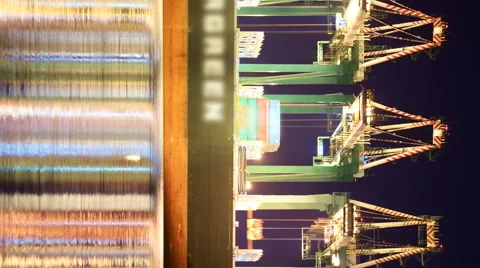 Time Lapse of Cranes Loading on Container Ship at Port of LA -Vertical Shot- 動画素材 52565761