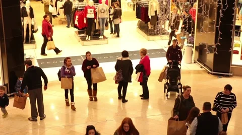 Time lapse crowd of people shopping during christmas sales Stock Footage 44641981