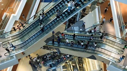 Time lapse of crowd of people in shopping mall. Stock Footage 112247416