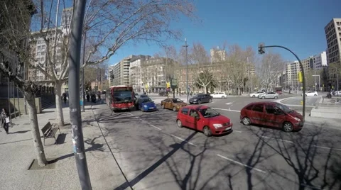 Time lapse of crowded cross with city transport and pedestrians 스톡 동영상 48419310