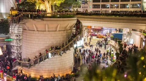 Time Lapse of Crowds walking at Christmas Time 스톡 동영상 20642473