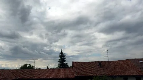 Time lapse dark clouds Stockbeeldmateriaal 50418572