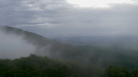 Time Lapse-Dark clouds over Shenandoah Valley clouds blow over camera position Stock Footage 111520359