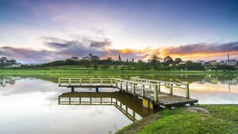 Time lapse dawn on love bridge overlooking the lake Stock Footage 144600380