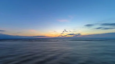 Time lapse dawn on the water Stockbeeldmateriaal 73918858