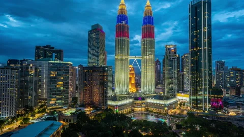 Time lapse   Day to night ,Amazing scenery of Kuala Lumpur, Malaysia Vídeos de archivo 234347635