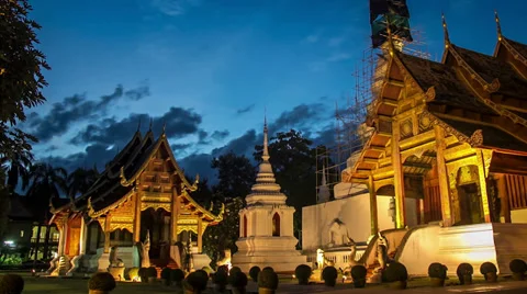 Time lapse day to night  Pra Singha Temple Stock Footage 39788974