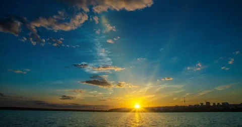 Time lapse daytime sky with fluffy clouds Stock Footage 79935397