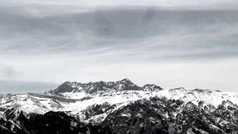 Time Lapse de Montañas Nevadas Stock Footage 202146108