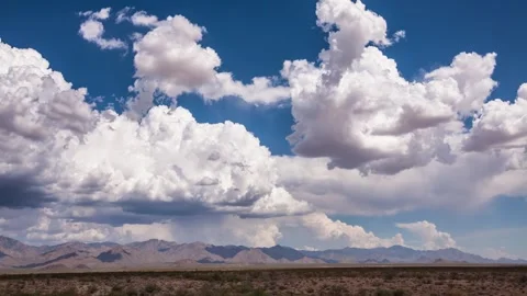 Time Lapse Desert Clouds Video stock 250421924