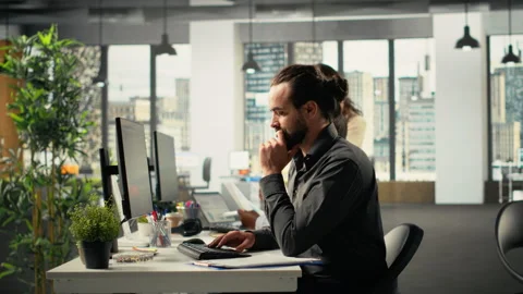 Time lapse of diverse work team study analytics and forecasting Stock Footage 320032975