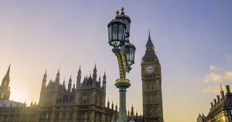 Time lapse dolly view of the House of Parliament and the Big Ben in London Stock Footage 71360787