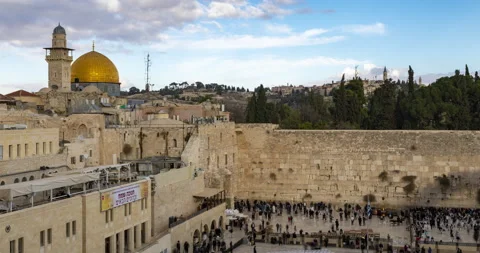 Time lapse of The Dome of the Rock, and the western wall, Jerusalem, Israel Stock Footage 195745342
