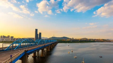 Time lapse of  Dongjak Bridge and Han river in Seoul, South Korea. Stock Footage