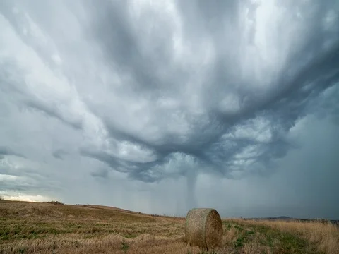 Time-lapse of dramatic clouds over Gnarwarre Victoria during spring Stock Footage 81097250
