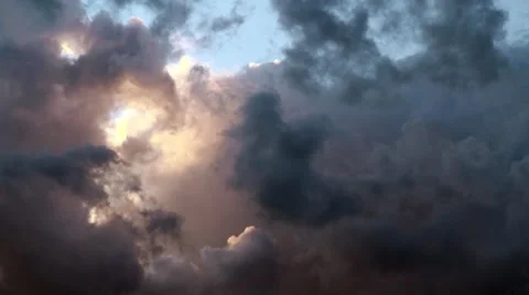 Time-lapse of a dramatic Dutch sky with dark clouds Stock Footage 40207851