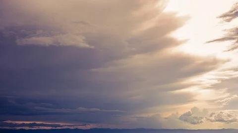 Time Lapse of Dramatic sky with stormy clouds before rain and thunderstorm 스톡 동영상 76506748