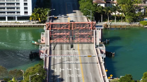 Time lapse of drawbridge in Action Video stock 40222363