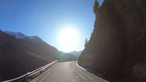 Time lapse driving on the mountain road that lead to the Gavia pass, ITALY 動画素材 118732911
