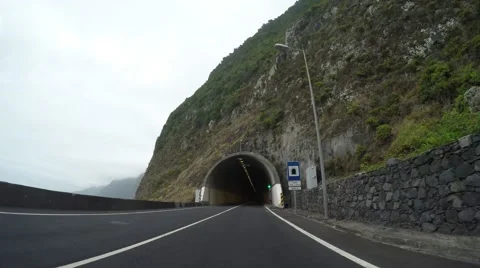 Time lapse – Driving in a tunnel Video stock 54638960