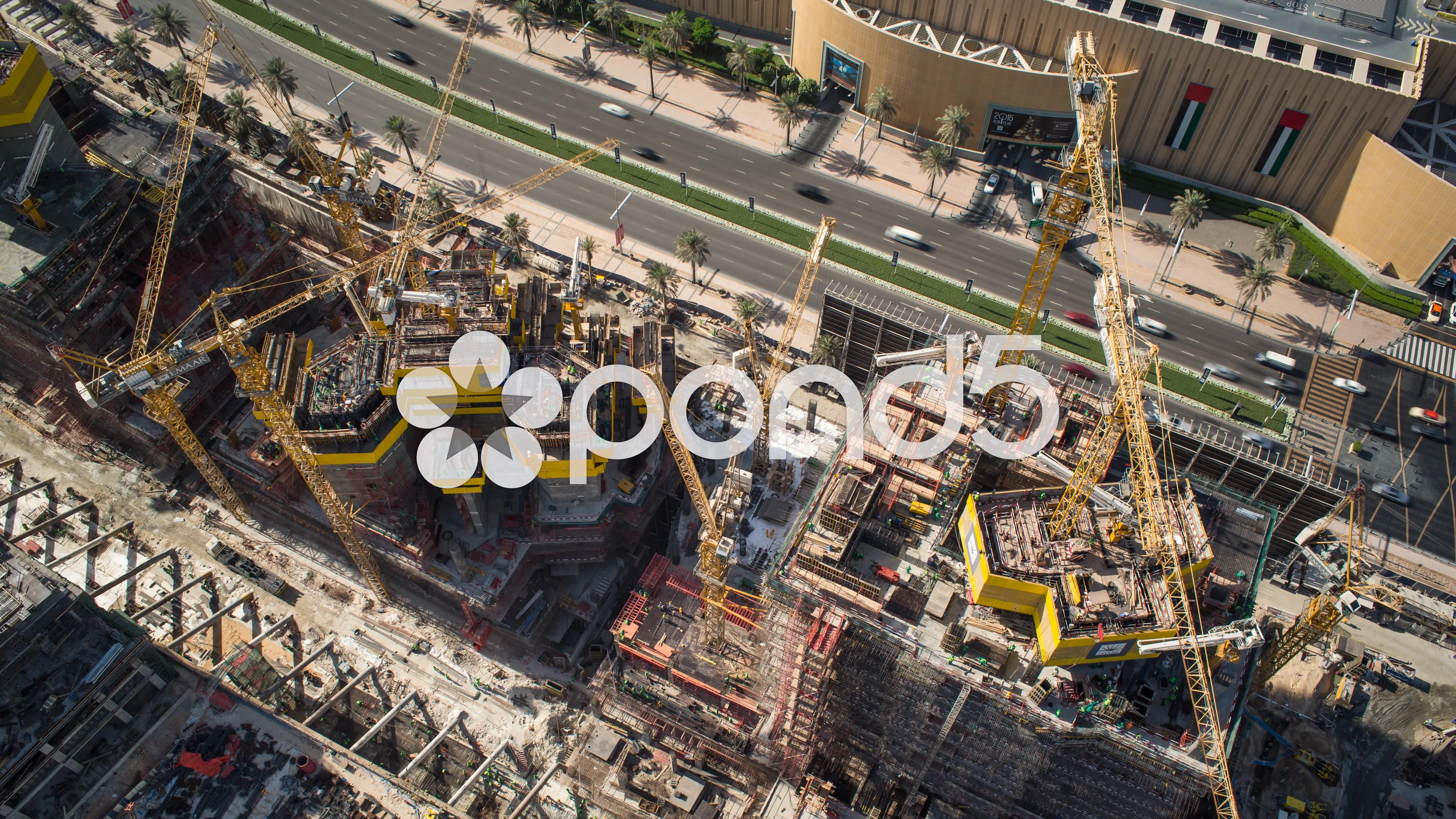 Time lapse - Dubai, new skyscraper construction site