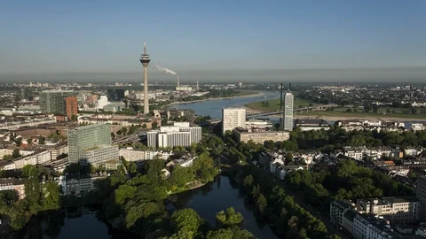 Time lapse of Dusseldorf 動画素材 110785965