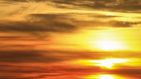 Time lapse of eerie sunset from polluted skies Stock-Footage 85148100