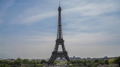 Time lapse of Eiffel Tower by day, Paris. 스톡 동영상 75812684