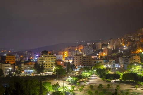 Time Lapse on an elevated level in Nablus, Palestine. 库存影片 251606728