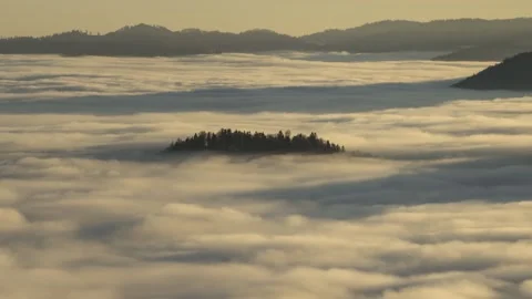 Time lapse elevated view of low cloud inversion Stock Footage 144008193