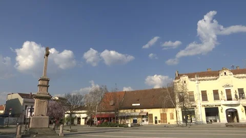 TIME LAPSE - empty city square due to virus corona Видео 127492182