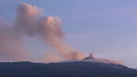Time lapse of an eruption of Mount Etna Stock-Footage 125986052